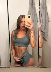 Фото проститутки Карина №3 в городе Вологда